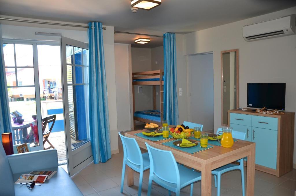 Lagrange Grand Bleu Vacances - Residence La Grenadine Marseillan  Ruang foto