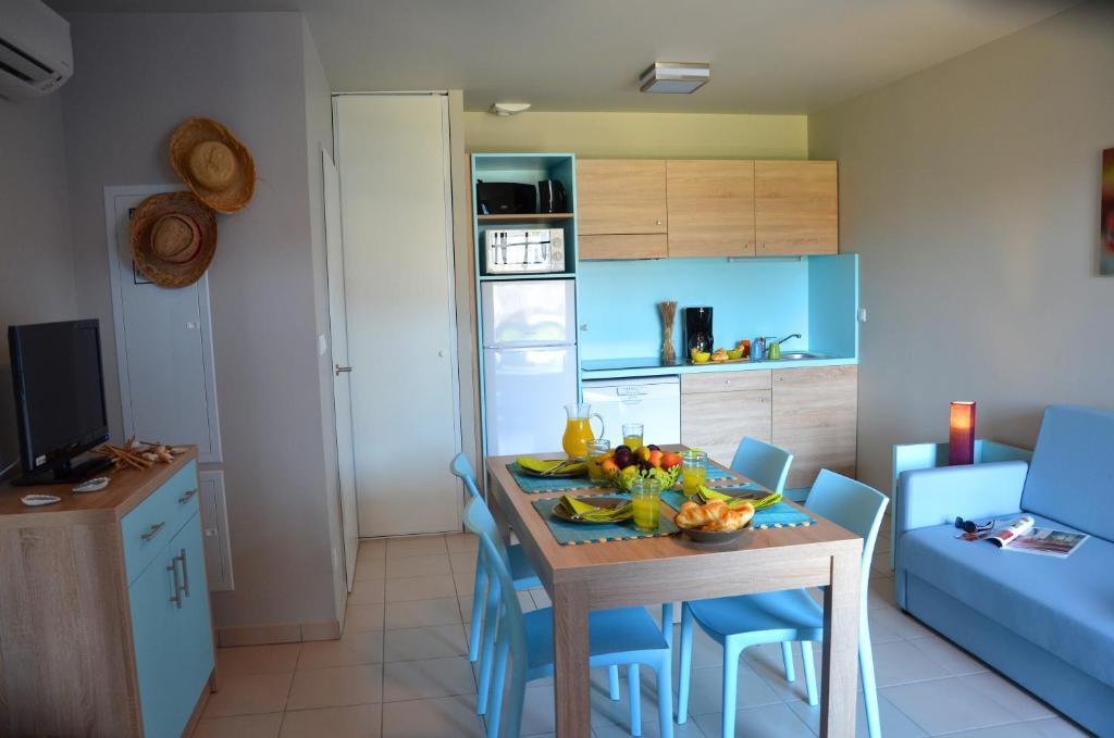 Lagrange Grand Bleu Vacances - Residence La Grenadine Marseillan  Ruang foto